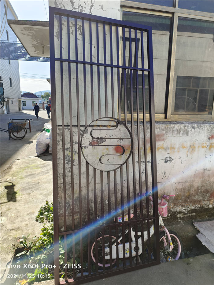 ���վ���